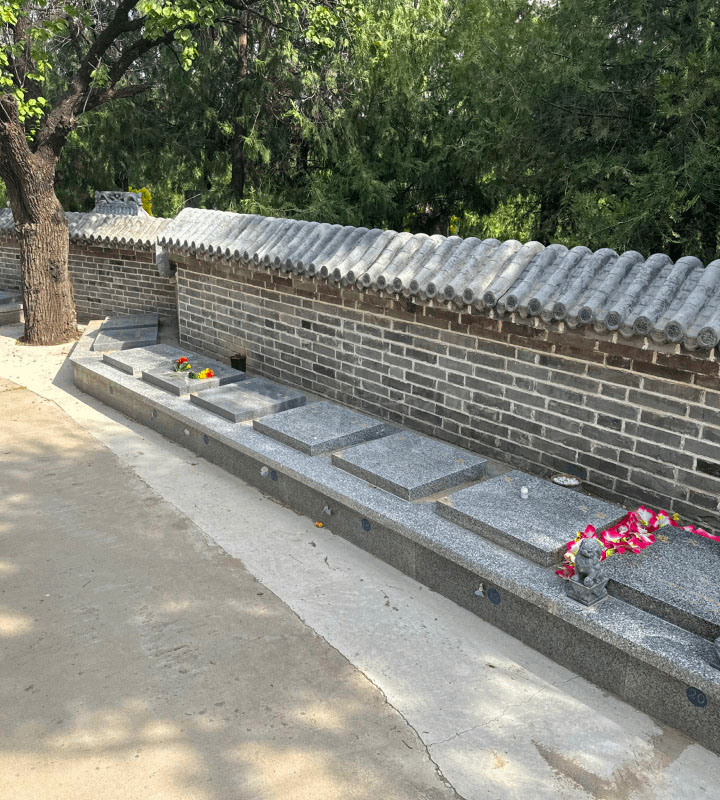 北京炎黄陵园传统卧碑墓型2号
