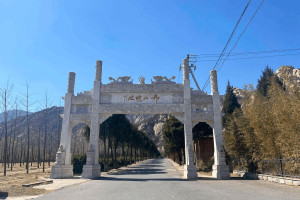 北京市昌平区佛山陵园陵园大门图