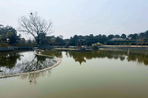 北京市昌平区天寿陵园园区湖景图