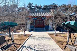 三河市灵山宝塔陵园彰公祠图