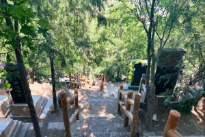北京市海淀区金山陵园墓区环境图