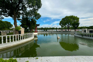 上海市嘉定区白鹤憩园园区湖景图