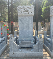 北京市石景山区八宝山人民公墓传统立碑墓型2号