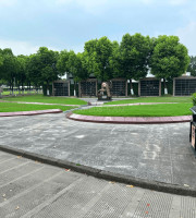 上海市青浦区卫家角息园生态葬花坛葬墓型3号