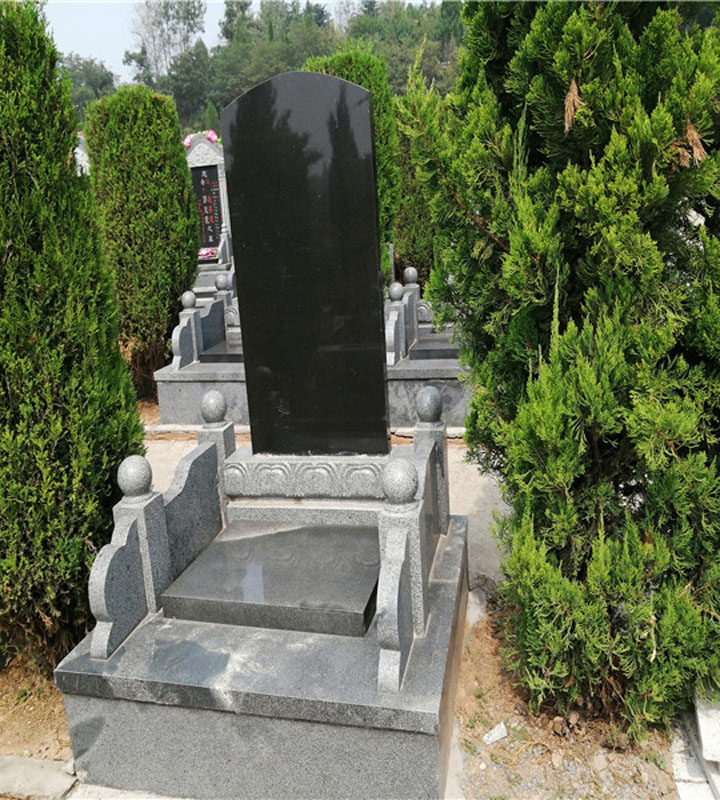 郑州市中牟县黄龙岗陵园传统立碑墓型5号