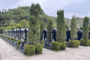西安市临潼区殡仪馆骨灰堂墓区环境图