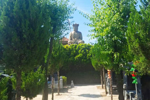 西安市灞桥区高桥墓园园区环境图