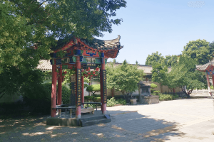 西安市长安区镐京骨灰公墓园区环境图