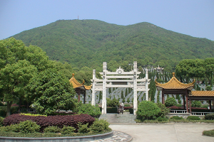 杭州市上城区龙居寺陵园园区环境图