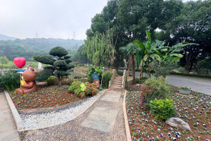 杭州市临平区安贤陵园园区景观图