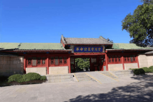 北京市石景山区大门图