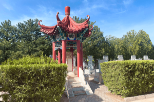北京市延庆区八达岭人民公墓墓区环境图