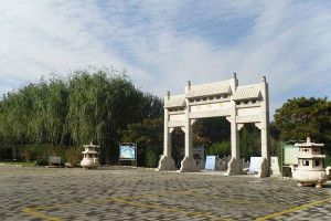 高碑店市高静园园区牌坊图