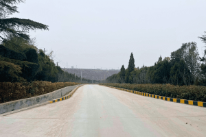北邙陵园景观图