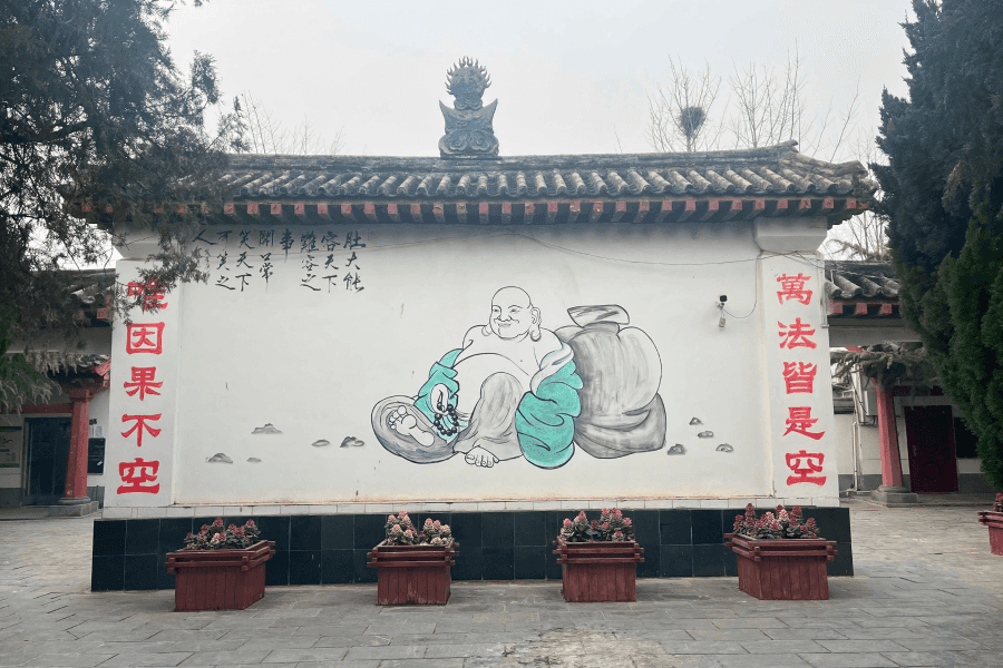 青龙岗纪念园景观图