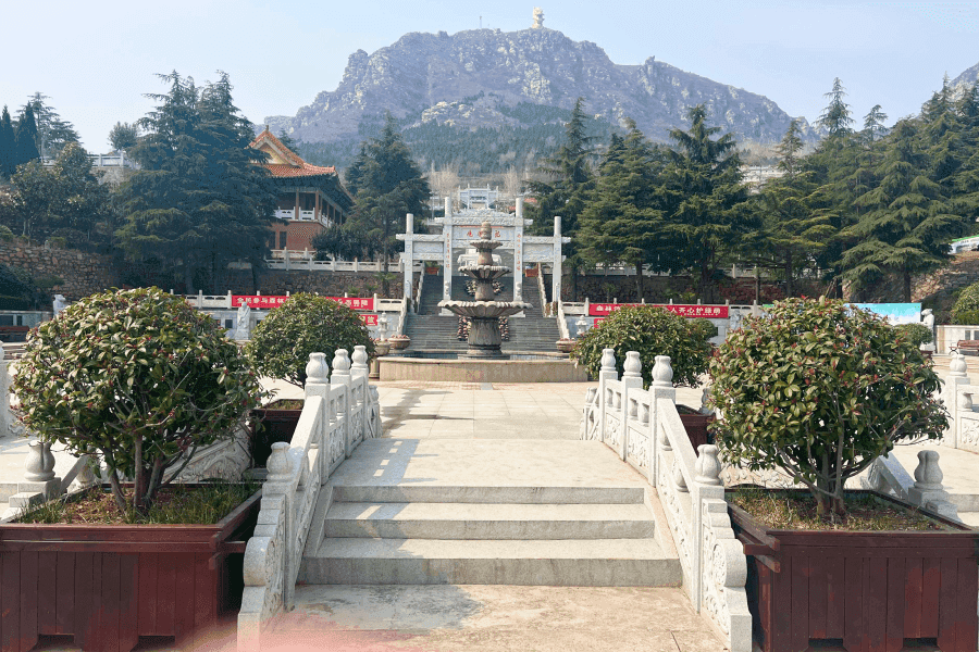 始祖山陵园景观图