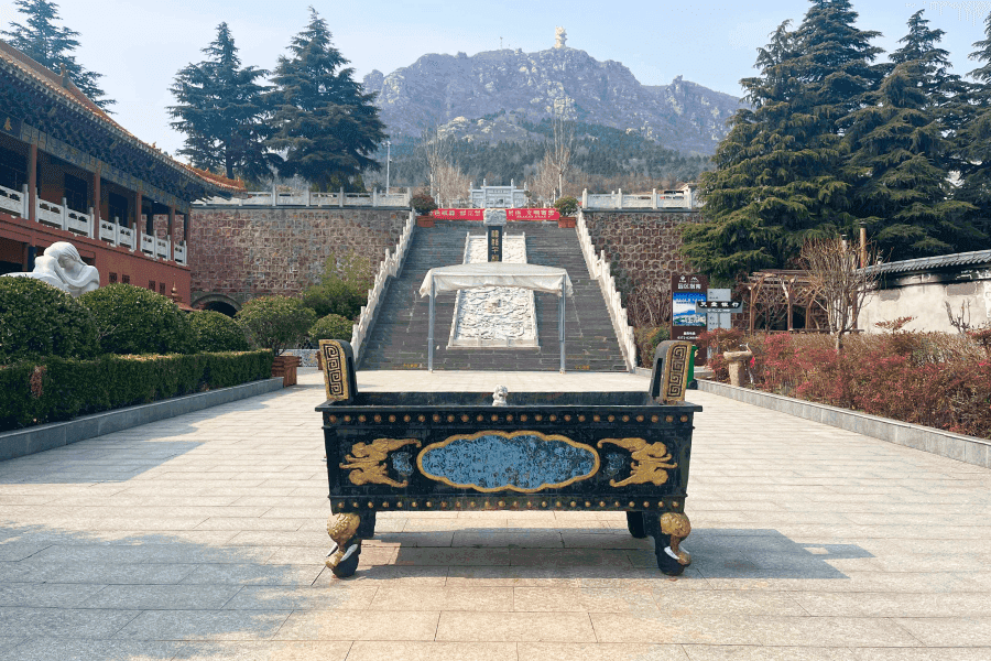 始祖山陵园景观图